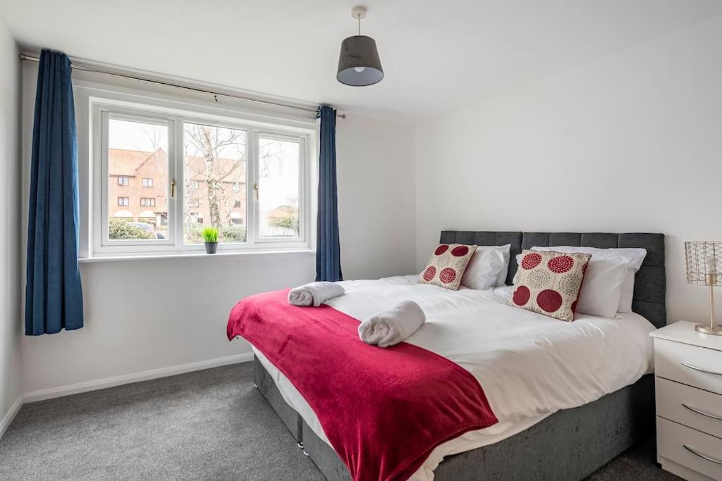 Two Bedroom Flat Near Colchester Hospital With Free Parking And Internet Mile End エクステリア 写真